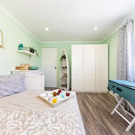 Holiday home Berrybay *